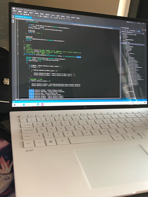 LG|外观展示LG gram 2021款笔记本电脑怎么样多少人不看这被坑了？