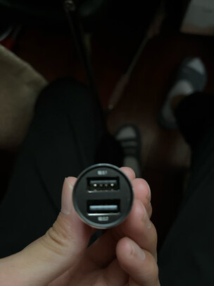 车载充电器