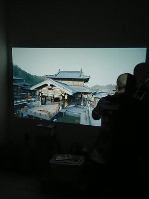 璟甄R5投影仪选购容忽然的三大要点