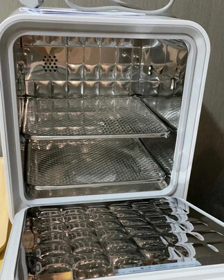 奶瓶消毒器