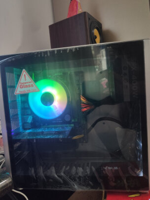 %title插图%num 游戏悍将凛冬T300台式机CPU散热器(AMD/intel平台/9.8CM风扇/液压风冷/RGB炫光等效/下压式/带硅脂)