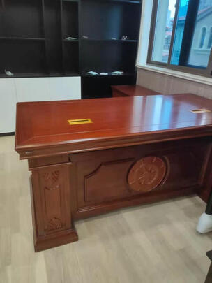 办公桌|评测细节:忠胜老板桌怎么样?到底是差还是烂?用后讲真相