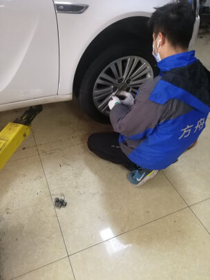 固特异235/50R18怎么样啊，油耗够不够低？设计合理吗？