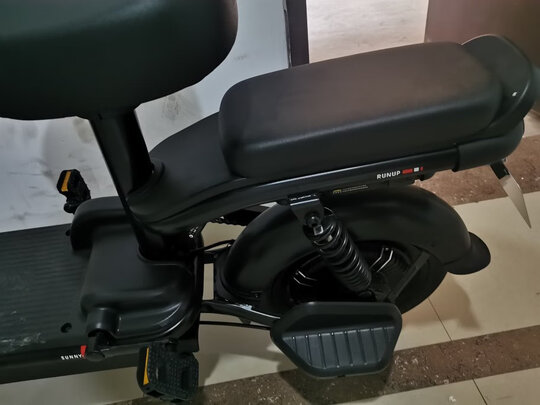 商品名称:雅迪yadea电动车小金果基础版小钢炮电动自行车48v12a迷你