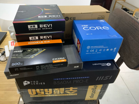 微星B560M PRO-E怎么样呀？散热快不快？功能齐全吗 