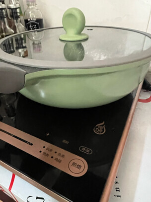 麦饭石不粘锅