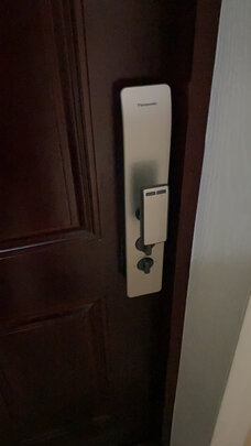 指纹锁|【电商快报】松下指纹锁和德施曼哪个好？用后一周讲体验真实感受