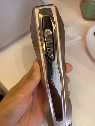 宙斯美容仪器|外观展示宙斯美容仪器真实使用感受？真心是没有效果啊？