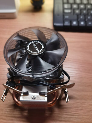 安钛克(Antec)战虎A30 CPU散热器 送导热硅脂硅胶(9cm LED风扇/多平台/超大散热鳍片组/电脑主机箱显卡风冷)