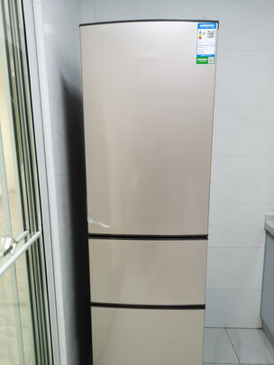 %title插图%num 容声(Ronshen) BCD-206D11N 三门小冰箱家用电冰箱小型三门冰箱节能租房