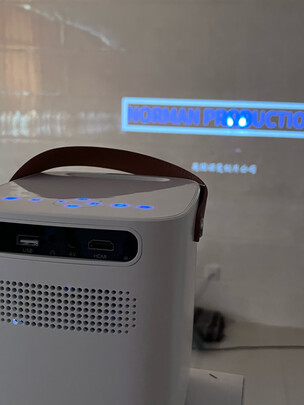 璟甄R5投影仪选购容忽然的三大要点