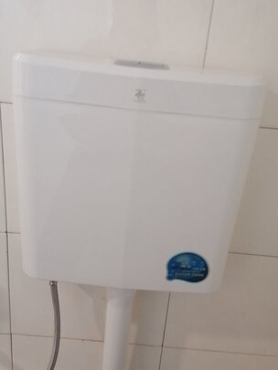 水箱蹲便器