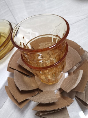 玻璃水杯
