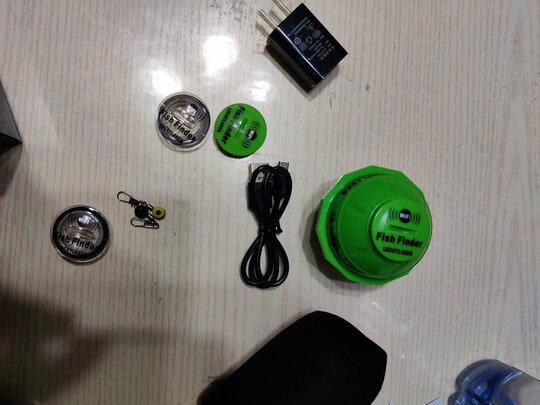 探鱼器