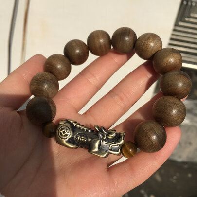 沉香木手串