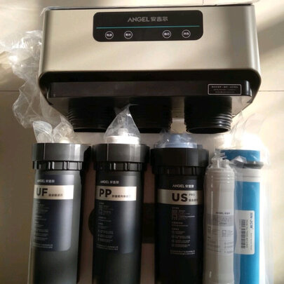 净水器|外观展示安吉尔净水器和易开得净水器哪个好?选哪个靠谱呢？