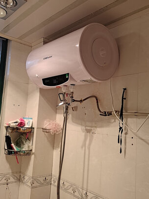 电热水器