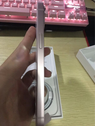 AppleiPhone 13一个月后开始后悔了诉说原因