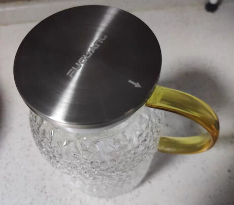 玻璃水杯
