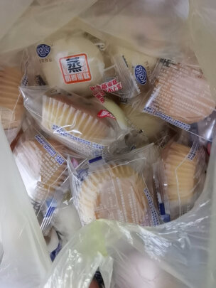 港荣480g蓝莓夹心蛋糕饼干蛋糕得买吗？质量差不差呢