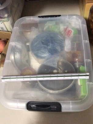收纳箱