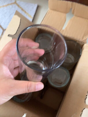 玻璃杯