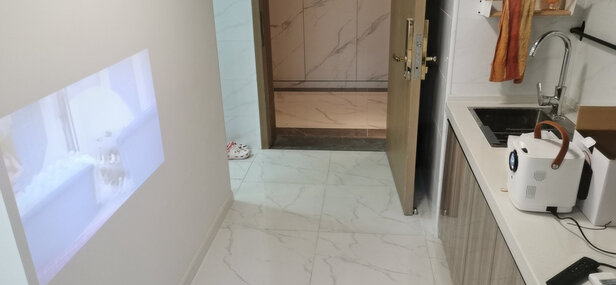 璟甄R5投影仪选购容忽然的三大要点