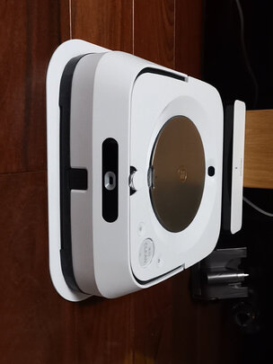 iRobotBraava|外观展示iRobot智能洗地擦地拖地机器人真实使用感受？不看后悔了？