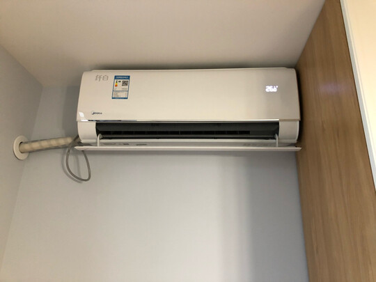 空调|【今日头条】美的纤白无风感空调怎么样？真的值得大家选购吗？