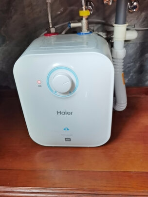 电热水器