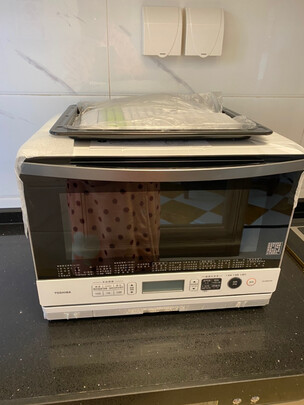 东芝（TOSHIBA）微波炉 原装进口微蒸烤一体机 家用变频水波炉 电烤箱 26L升空气炸1000瓦 ER-SD80CNW