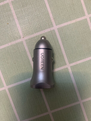 车载充电器
