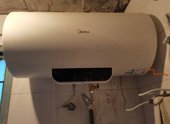 %title插图%num 美的(Midea)速热50升电热水器 5.3倍大水量 健康洗 一级节能专利无缝内胆 智能家电F50-15WB5(Y)