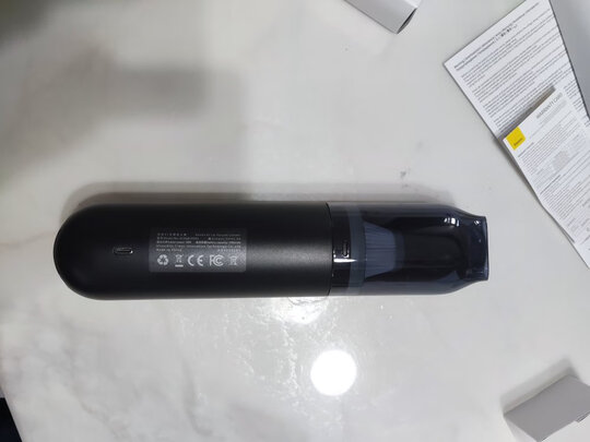 车载吸尘器