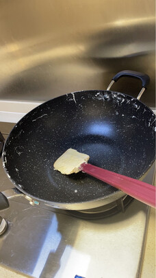 麦饭石不粘锅