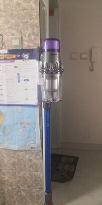 %title插图%num 戴森 DYSON V11 Absolute 家用手持无线吸尘器 智能感应 液晶屏可视化 多种模式 配充电挂座及7款吸头