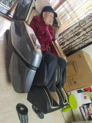 按摩椅|想听真话：荣泰按摩椅A60到底体验效果怎么样？托不要来