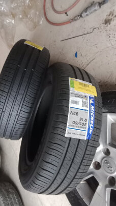 米其林205/60R16对比固特异205/55R16如何区别，用料哪个好？哪个降低胎噪？