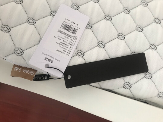 床垫|外观展示金橡树床垫为什么这么便宜？这么便宜敢入手吗？