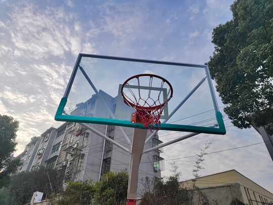 篮球架