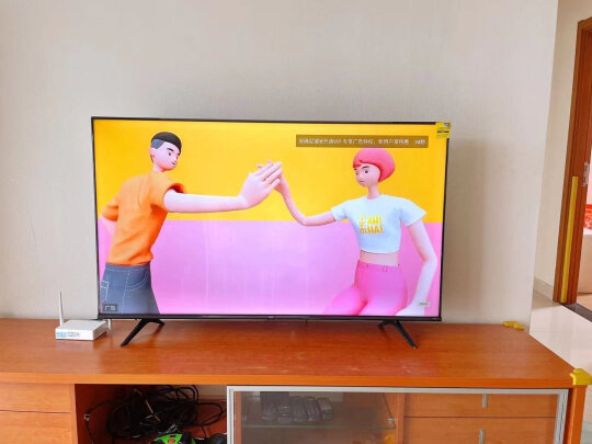 %title插图%num 海信 Vidda 55V1F-S 55英寸 4K超薄金属全面屏电视 远场语音 2+32G MEMC防抖 智慧屏 游戏液晶电视 以旧换新