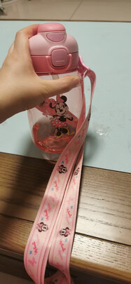 吸管水杯