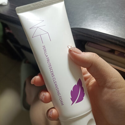 氨基酸泡沫洗面奶