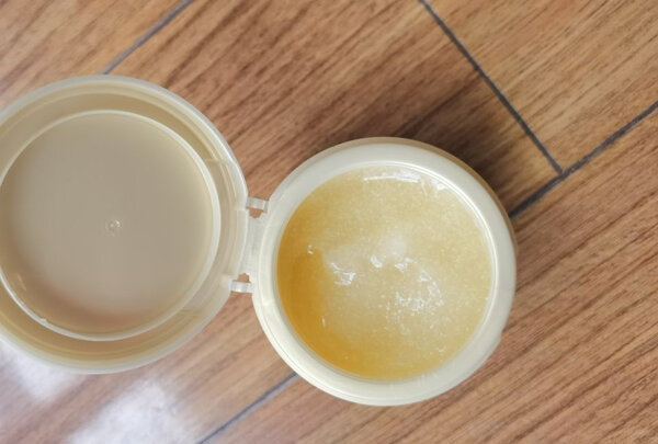 保湿面霜