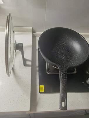 麦饭石不粘锅