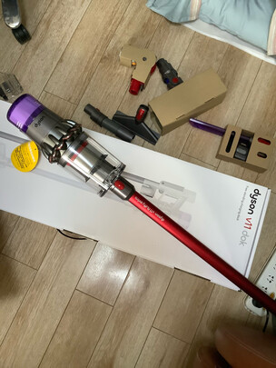 入手使用一下真相评测戴森V15 detect total clean怎么样？告诉大家真相 ！