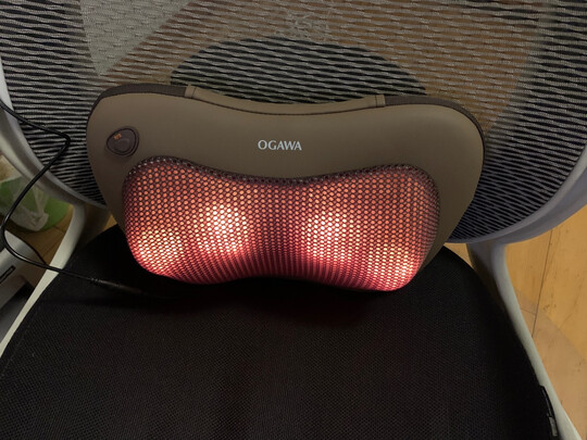 奥佳华颈椎按摩器