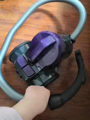 海尔车载吸尘器怎么拆