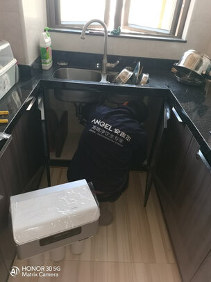 净水器|安吉尔和小米净水器哪个好？评测细节区别大不大