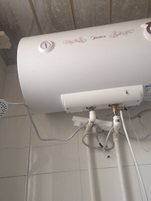 电热水器
